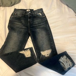 M1858 New York Frida Straight Leg Size2/26. New.Distressed Denim Jean
